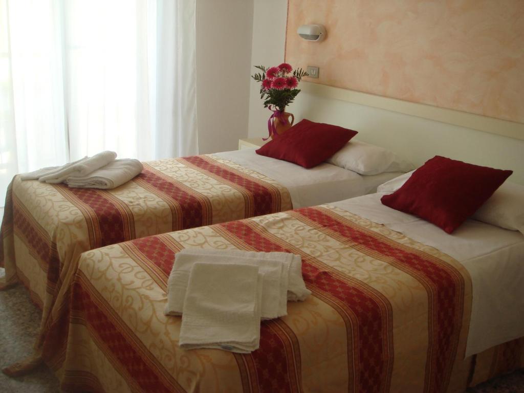 Hotel Arcade Rimini Zewnętrze zdjęcie