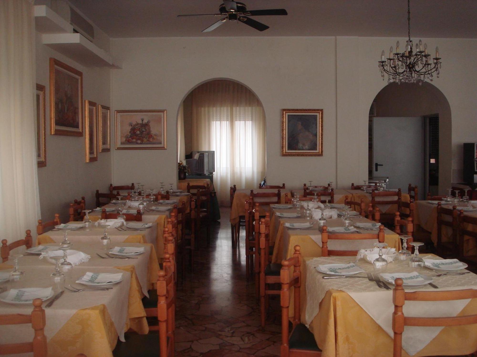 Hotel Arcade Rimini Zewnętrze zdjęcie