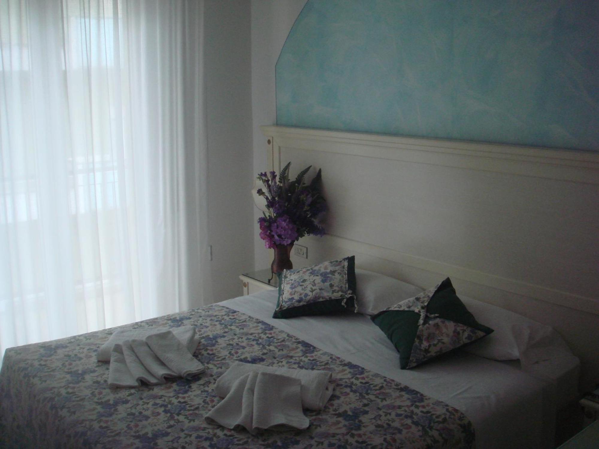 Hotel Arcade Rimini Zewnętrze zdjęcie