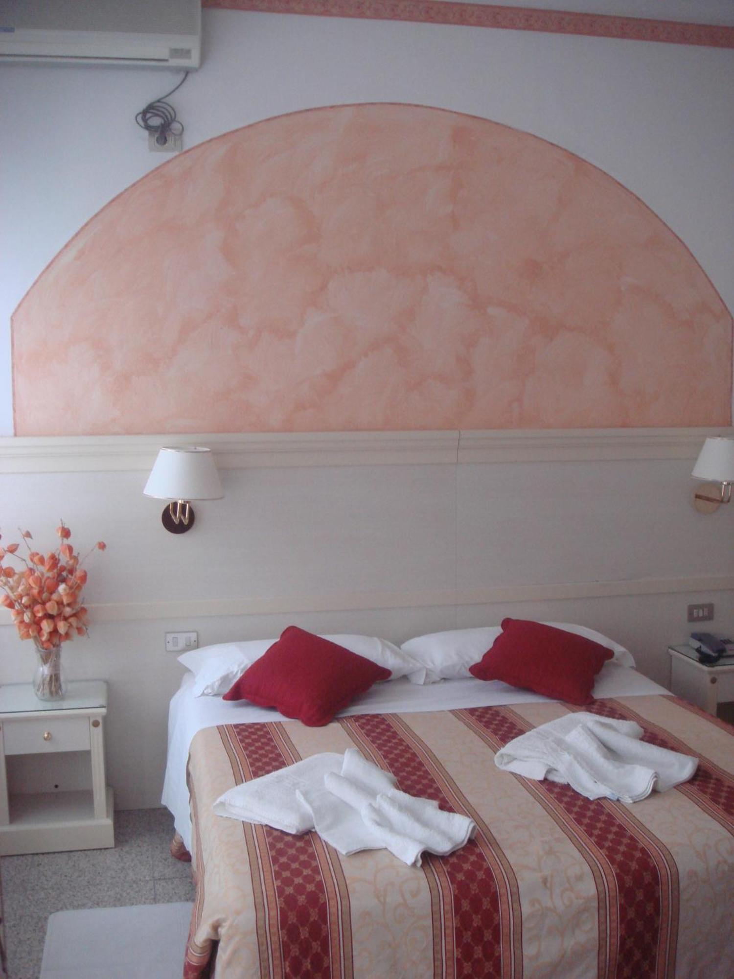 Hotel Arcade Rimini Zewnętrze zdjęcie